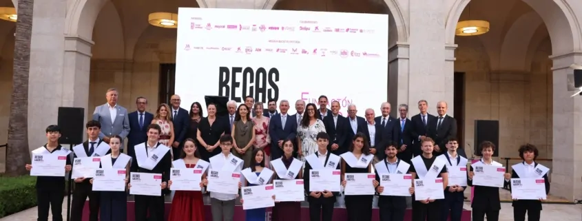 Fundación Málaga ha entregado quince Becas Talento a jóvenes promesas de Málaga para estudiar en los principales centros de Europa.